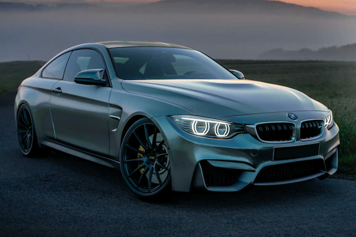 ड्राइविंग स्कूल